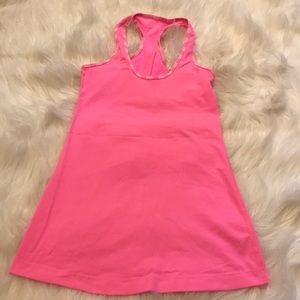 Lululemon tank